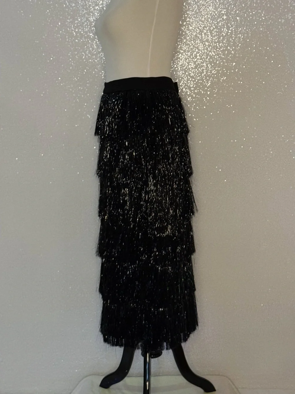 Antonio Melani Yara Fringe Midi Skirt NWT Size 6 Black Metallic Tiered Shimmer